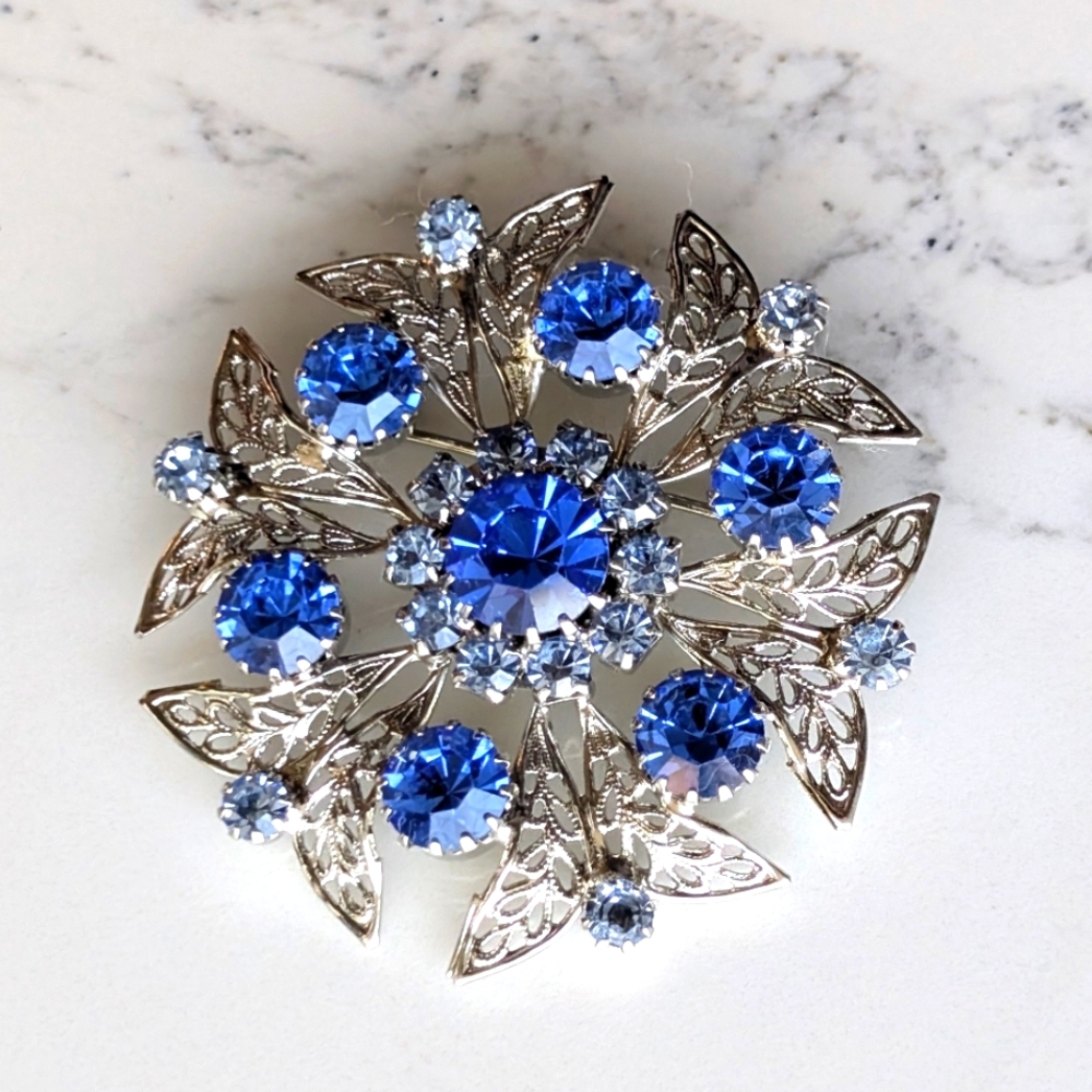 1950's Blue Jewelled Costume Brooch signed 'Celebrity' of New York.